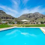 Haus In Kolympia Mit Parkplatz Und Bergblick By Interhome