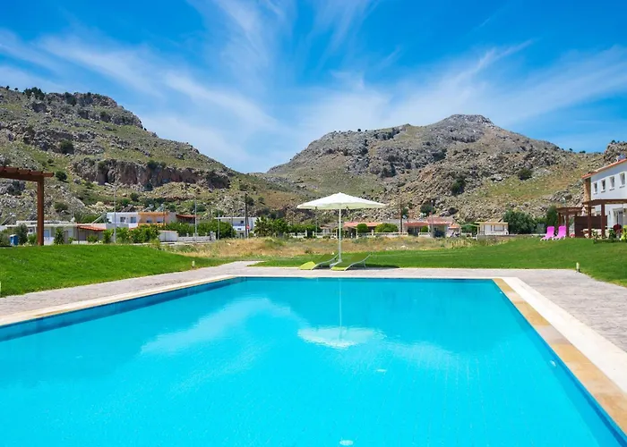 Haus In Kolympia Mit Parkplatz Und Bergblick By Interhome