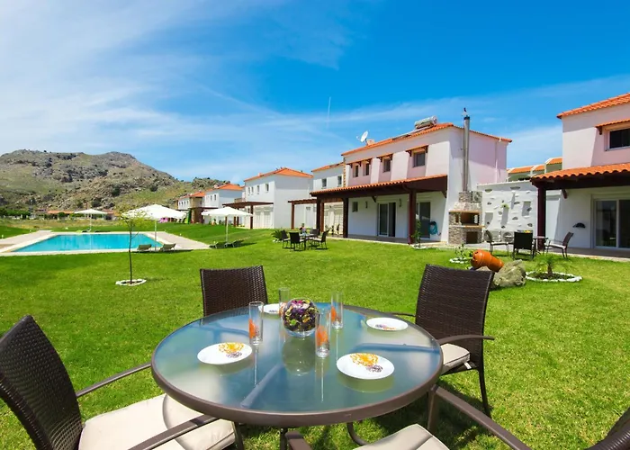 Haus In Kolympia Mit Parkplatz Und Bergblick By Interhome