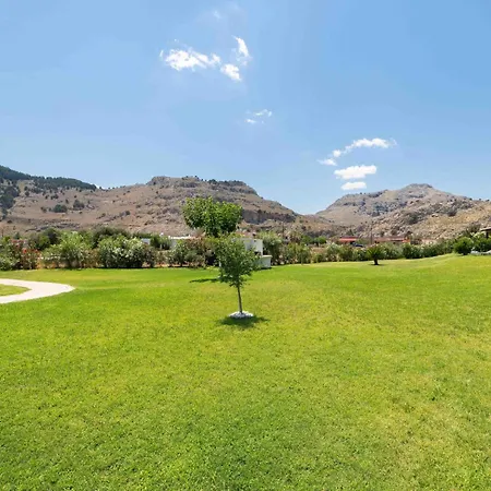 بيت للعطل Haus In Kolympia Mit Parkplatz Und Bergblick By Interhome