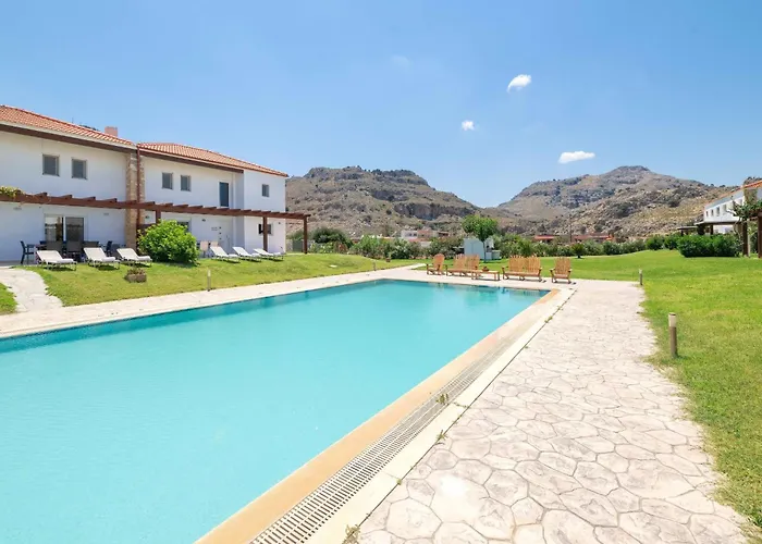 Haus In Kolympia Mit Parkplatz Und Bergblick By Interhome *