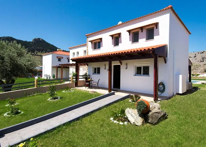 Haus In Kolympia Mit Parkplatz Und Bergblick By Interhome *